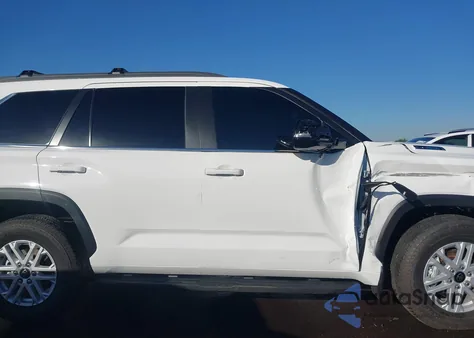 2025 Toyota Sequoia Sr5 from USA, damaged, VIN 7SVAAABA6SX072253